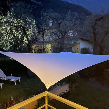 Casa Mario & Laura Ferienwohnungen Free Wi-Fi Parking Малчезине Екстериор снимка