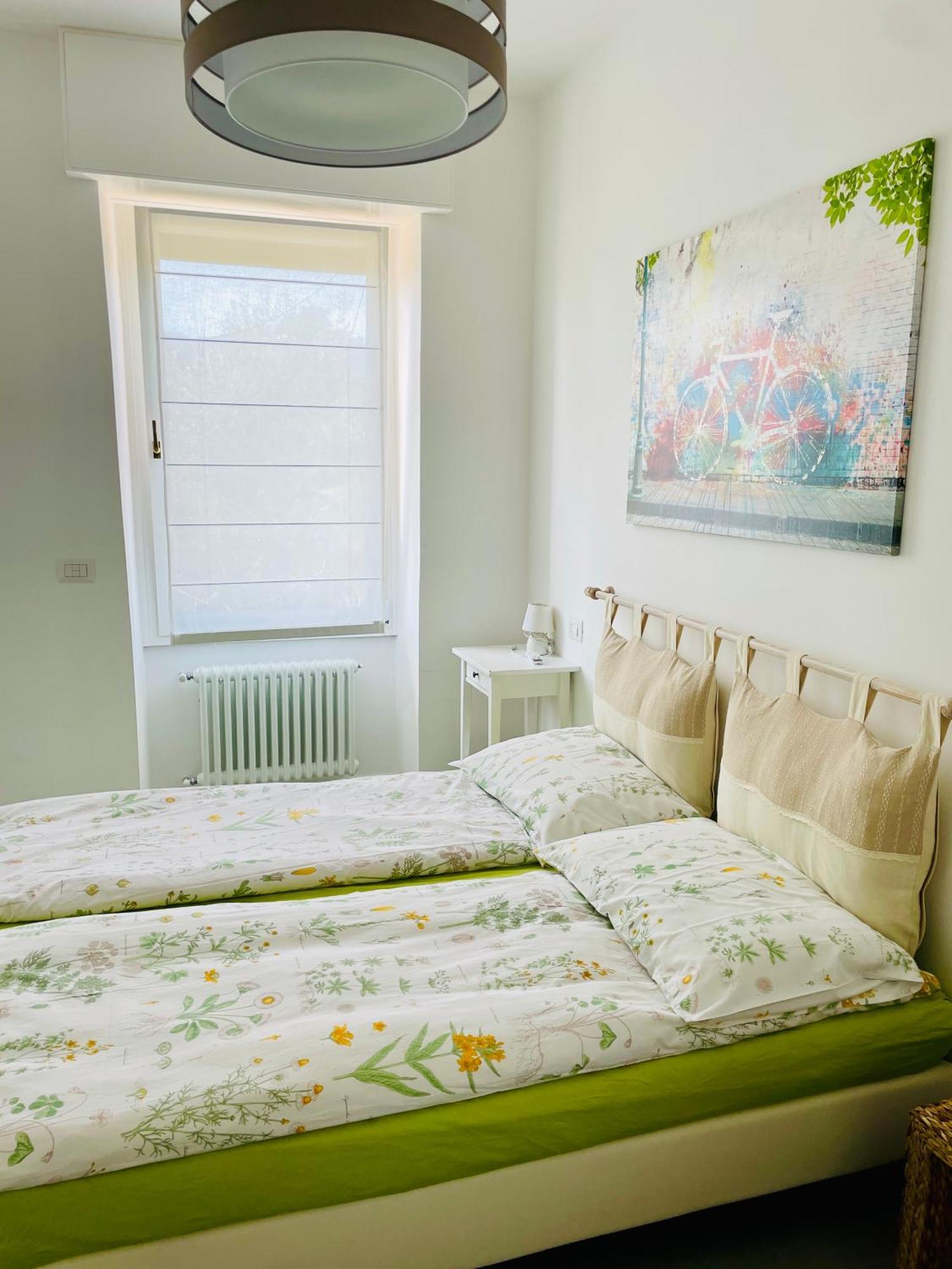 Casa Mario & Laura Ferienwohnungen Free Wi-Fi Parking Малчезине Екстериор снимка
