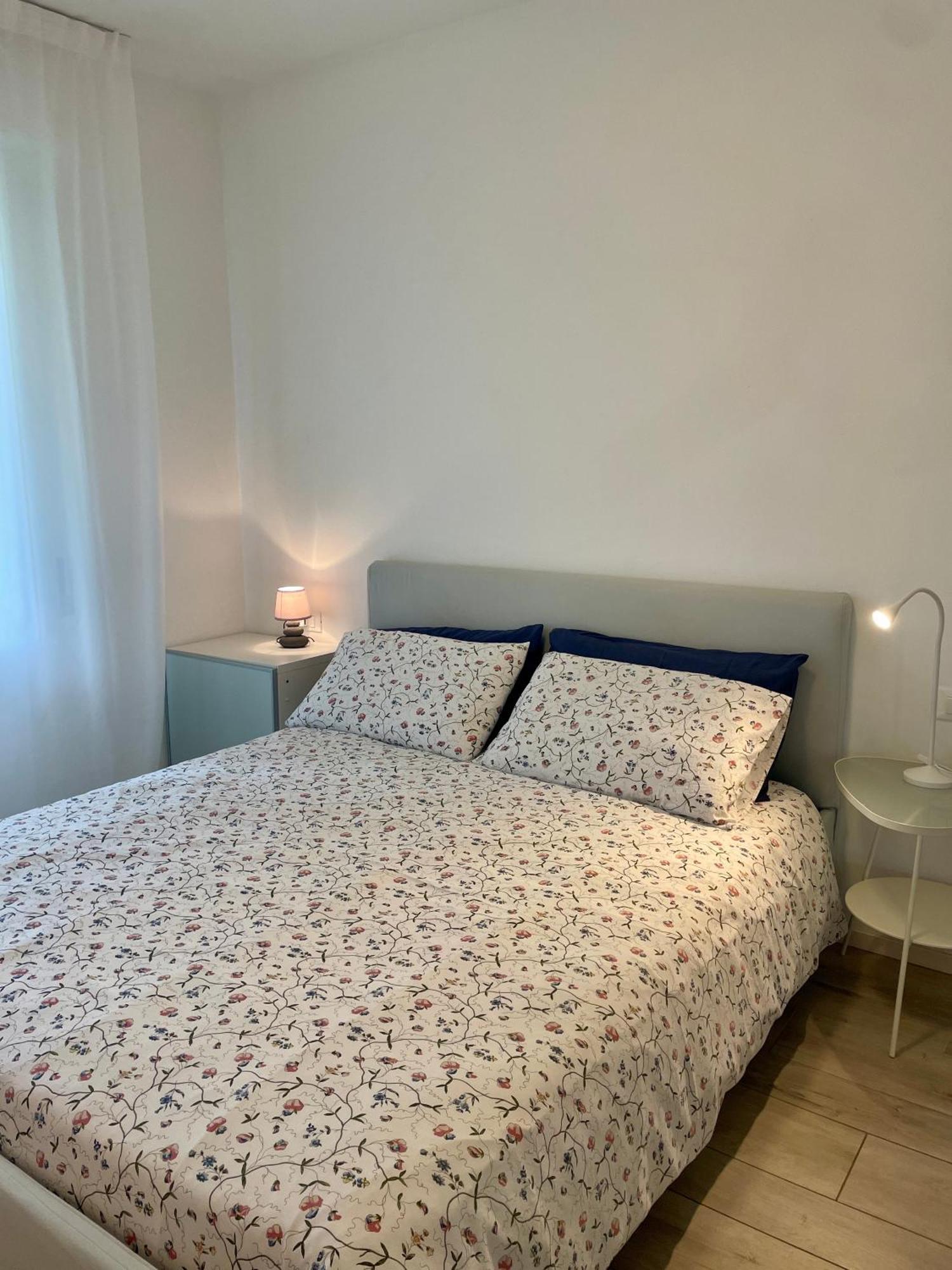 Casa Mario & Laura Ferienwohnungen Free Wi-Fi Parking Малчезине Екстериор снимка