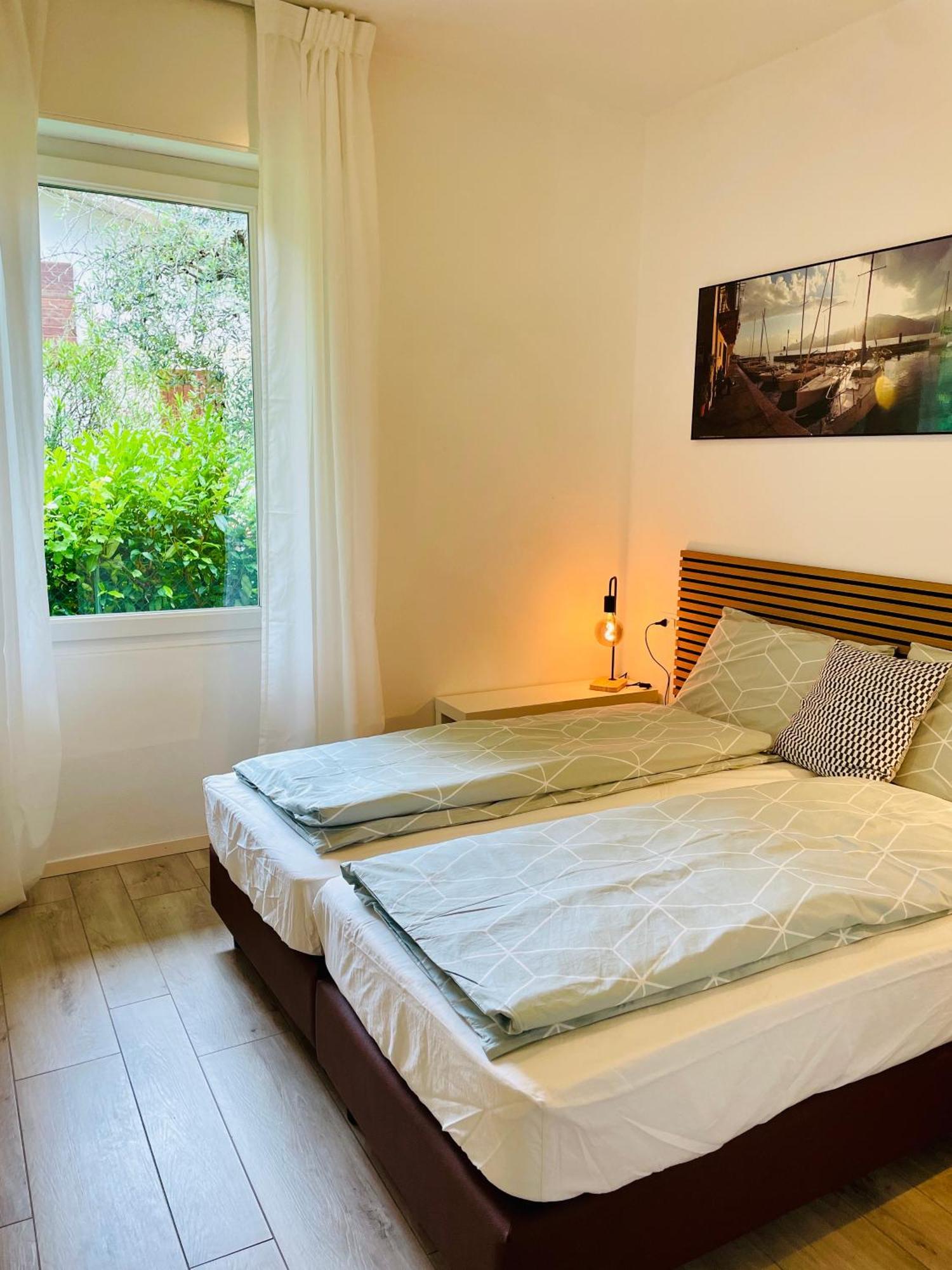 Casa Mario & Laura Ferienwohnungen Free Wi-Fi Parking Малчезине Екстериор снимка