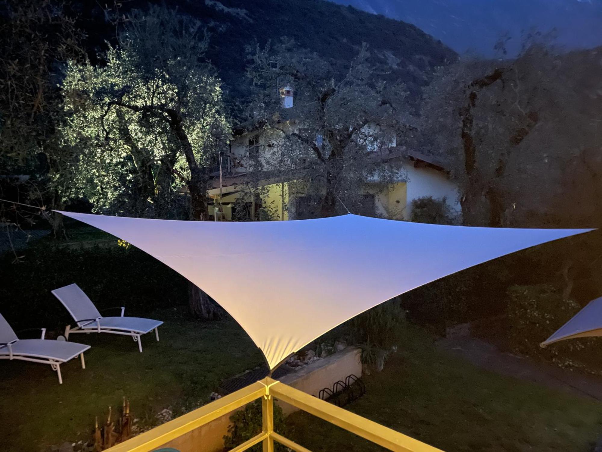 Casa Mario & Laura Ferienwohnungen Free Wi-Fi Parking Малчезине Екстериор снимка