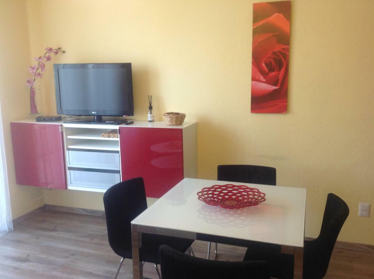 Casa Mario & Laura Ferienwohnungen Free Wi-Fi Parking Малчезине Екстериор снимка